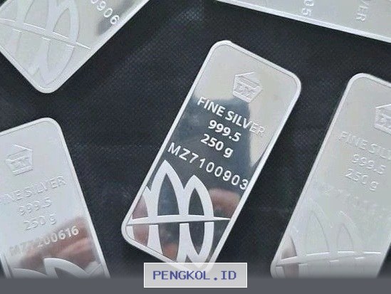 Harga Emas Antam Stagnan Sepekan, Sementara Perak Antam Alami Penurunan Harga