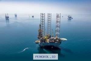 Harga Minyak Dunia Naik 2 Persen, Brent Tetap Melampaui USD100 Per Barel