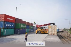 KAI Logistik Perluas Jangkauan Pengiriman dengan Tambahan Armada Kontainer