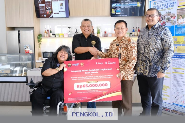 Bank DKI Berikan Bantuan kepada Penyandang Disabilitas yang Didampingi YaSDI