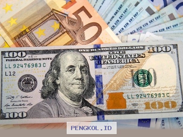 Dolar Amerika Serikat Kembali Menguat Signifikan, Akhiri Periode Pelemahan Valuta Global