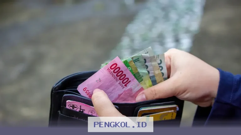 Pemerintah Mengoptimalkan Penyaluran Bantuan Sosial PKH, BPNT, dan Program Lainnya Guna Mendukung Kesejahteraan Masyarakat.